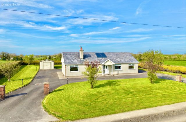 Curraghbawn, Walderstown, The Pigeons, Co. Westmeath - Click to view photos