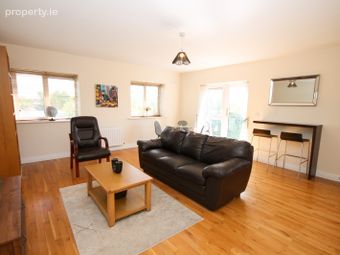 91 Esker Manor, Lucan, Co Dublin, Lucan, Co. Dublin - Image 4