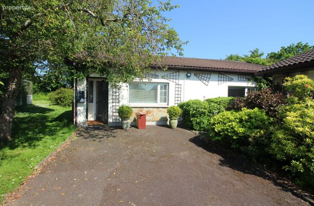 Nampia House, Routagh, Bohereen, Co. Limerick - Click to view photos