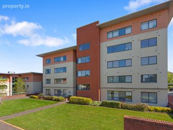 92 East Courtyard, Cabinteely, Dublin 18, Cabinteely, Dublin 18