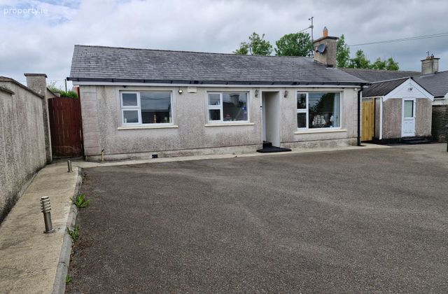 The Bungalow, Fair Green, Hacketstown, Co. Carlow - Click to view photos