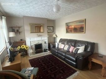 6 Hazel Court, Bay Estate, Dundalk, Co. Louth - Image 2