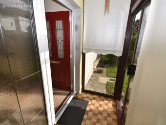 52 Ballyraine Park, Letterkenny, Letterkenny, Co. Donegal - Image 2