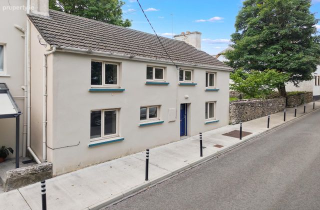 Jackdaw Cottage, Glebe Road, Kinvara, Co. Galway, Kinvara, Co. Galway - Click to view photos