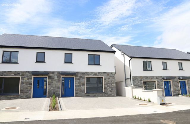 10 Chapel Hill, Knocknagarrane, Bandon, Co. Cork - Click to view photos