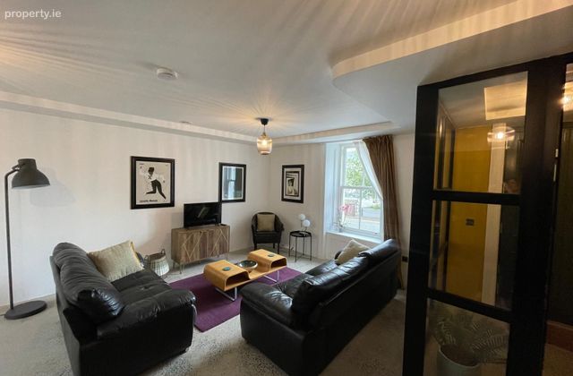 2b Peter's Square, Wexford Town, Co. Wexford - Click to view photos