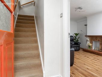 172 Mulvey Park, Dundrum, Dublin 14, Co. Dublin, Dundrum, Dublin 14 - Image 2