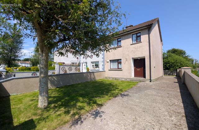 33 Lui Na Greine, Claremorris, Co Mayo, Claremorris, Co. Mayo - Click to view photos