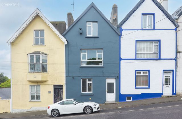 2 Sandymount, Cobh, Cobh, Co. Cork - Click to view photos