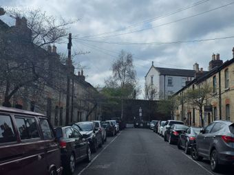 4 Warrenmount Place, Dublin 8, South Circular Road, Dublin 8 - Image 2
