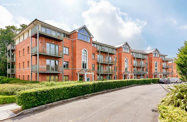 1 Cherry Lodge, Farmleigh Woods, Castleknock, Dublin, Castleknock, Dublin 15 - Click to view photos