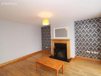 19 Fairgreen, Borrisokane, Nenagh, Co. Tipperary, Borrisokane, Co. Tipperary - Image 2