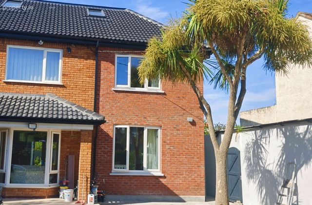 25a Woodbine Park, Booterstown, Booterstown, Co. Dublin - Click to view photos
