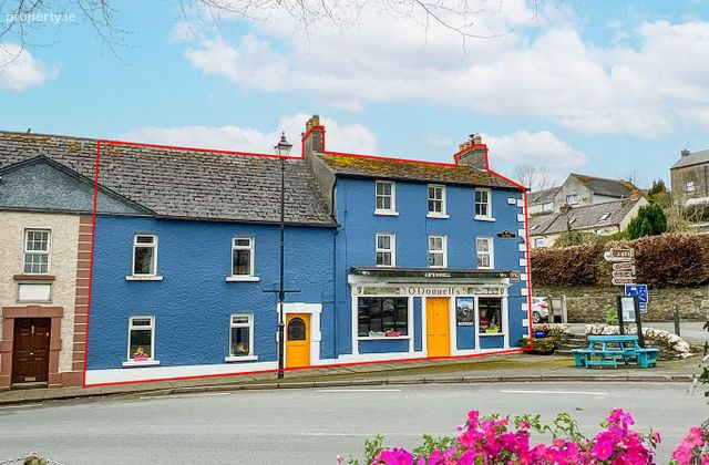 O'donnell's Licensed Premises And Residence, The Square, Inistioge, Co. Kilkenny - Click to view photos