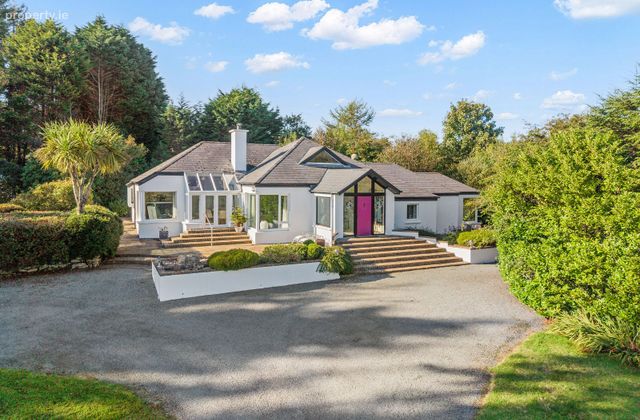 Fort Lodge, Forth Commons, Coolree, Co. Wexford - Click to view photos