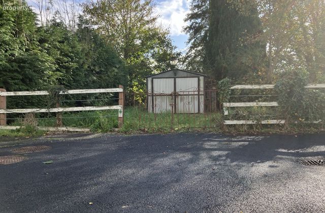 Ballinalee Road, Longford Town, Co. Longford - Click to view photos