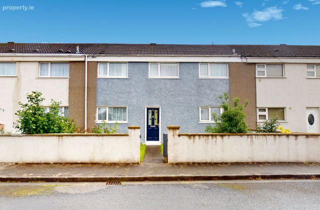 79 Silloge Gardens, Ballymun, Dublin 11 - Click to view photos