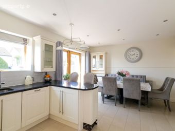 70 Dris&iacute;n, Ballymoneen Road, Ballymoneen, Co. Galway - Image 4