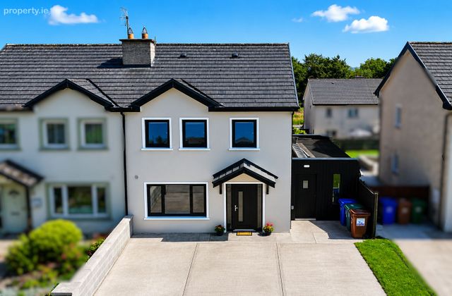 5 Garr&aacute;n Na Dara, Kilbrin, Castlecor, Co. Cork - Click to view photos