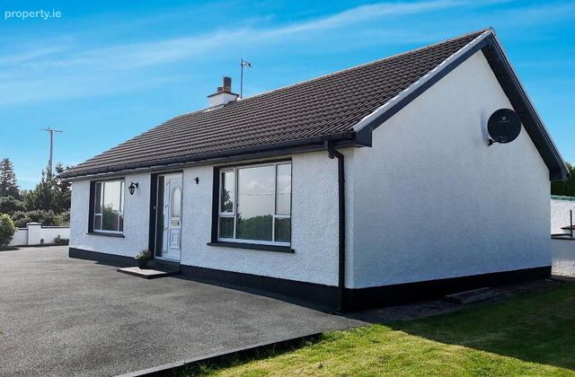 Corveen, Derrybeg, Co. Donegal, Derrybeg, Co. Donegal - Click to view photos