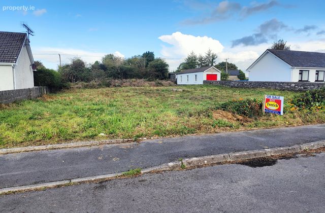 Creagh Road, Ballinrobe, Co. Mayo - Click to view photos