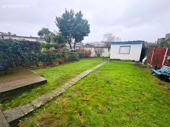 17 Castlebyrne Park, Blackrock, Co. Dublin - Image 2