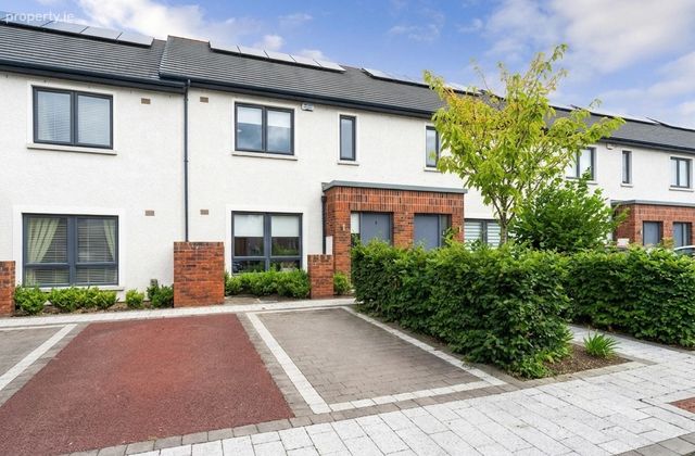 3 Somerton Lawns, Lucan, Co. Dublin, Lucan, Co. Dublin - Click to view photos