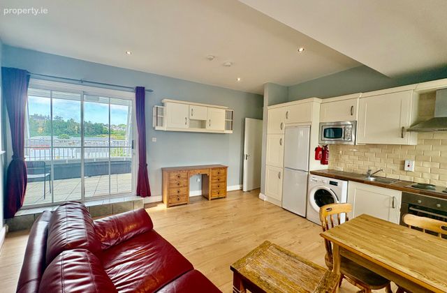 Clonakilty Court, Astna Street, Clonakilty, Co. Cork - Click to view photos