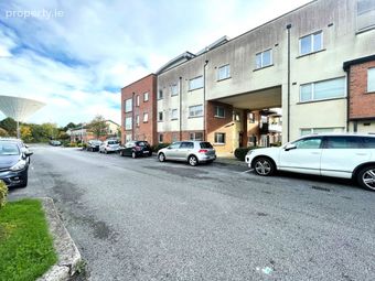 Mayeston Square, Finglas, Dublin 11, Finglas, Dublin 11