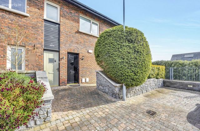 52 Abby Well, Kinsealy, Malahide, Co. Dublin - Click to view photos