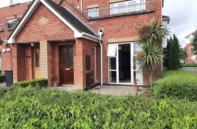58 Boroimhe Beech, Swords, Co. Dublin - Click to view photos