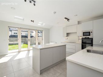 260 Drumnigh Manor, Portmarnock, Co. Dublin, Portmarnock, Co. Dublin - Image 2