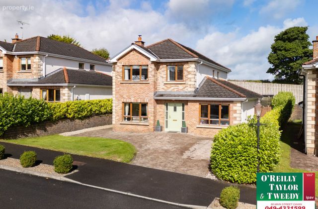 4 Landsdowne Manor, Swellan Lower, Townparks, Co. Cavan - Click to view photos