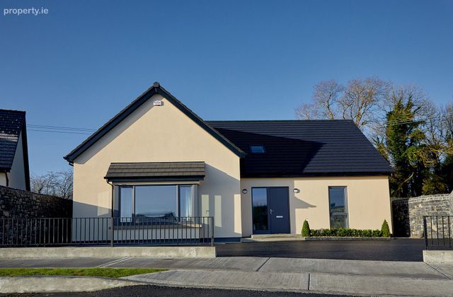 27 Clog Na L&eacute;inn, Collinstown, Collinstown, Co. Westmeath - Click to view photos