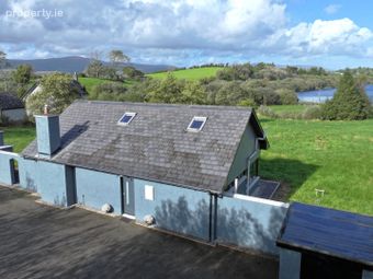The Lake House, Shandrum Beg, Bantry, Co. Cork - Image 4