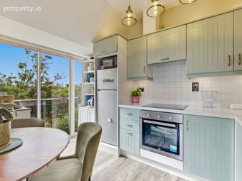 Apartment 170, Hampton Square, Dublin 7 - Image 2