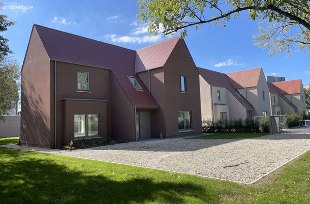 The Ashes, Glebe Place, Baunacloka, Mungret, Co. Limerick - Click to view photos