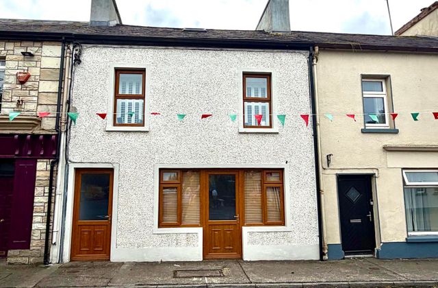 Ballyvary, Castlebar, Straide, Co. Mayo - Click to view photos
