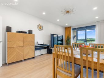 57 West Courtyard, Tullyvale, Cabinteely, Dublin 18, Cabinteely, Dublin 18 - Image 5