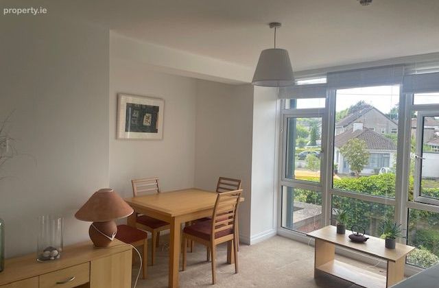 4 The Crescent, Farranlea Road, Cork, Victoria Cross, Co. Cork - Click to view photos