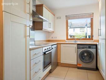 15 Hunters Lane, Hunters Wood, Ballycullen, Dublin 24 - Image 5