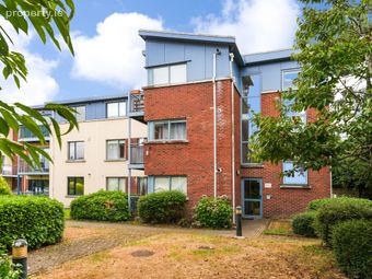 28 The Courthouse, Rathcoole, Co. Dublin, Rathcoole, Co. Dublin - Image 2