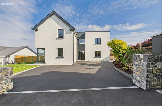 Parkmore, Castlegar, Ballybrit, Co. Galway - Click to view photos