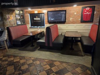 River Run Bar And Restaurant, Mountshannon, Co. Clare - Image 5
