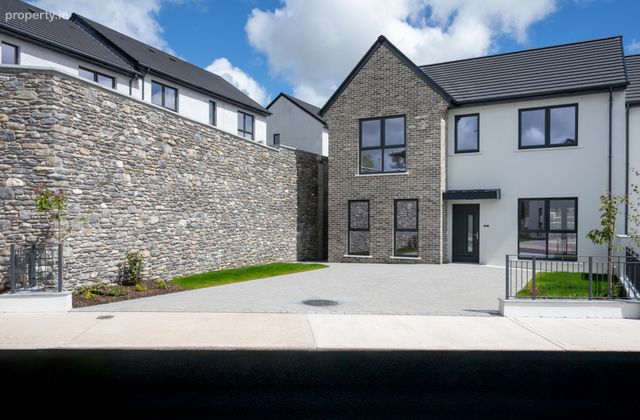 Four Bed Detached, Four Bed Detached, Lakeview, Castleredmond, Midleton, Co. Cork, Midleton, Co. Cork - Click to view photos