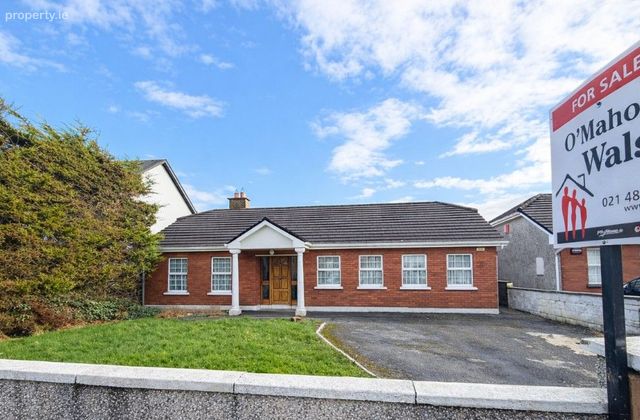 3 Deanrock Cottages, Togher (Cork City), Co. Cork - Click to view photos