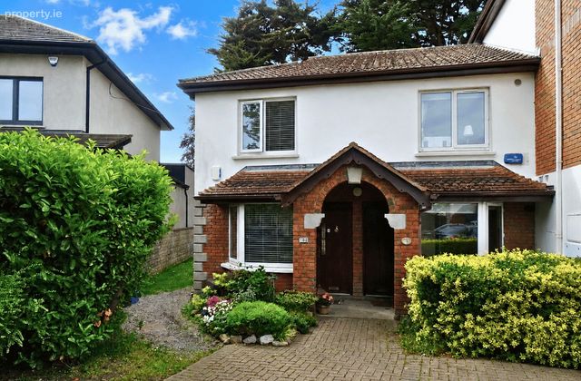 100 White Oaks, Roebuck Road, Clonskeagh, Dublin 14 - Click to view photos