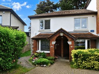 100 White Oaks, Roebuck Road, Clonskeagh, Dublin 14