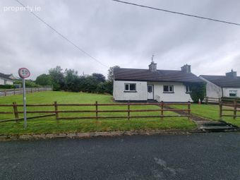 8 Oriel Park, Emyvale, Co. Monaghan - Image 2