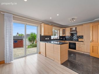 7 Carrig Avenue, Carrig Na Curra, Carrigaline, Co. Cork - Image 4